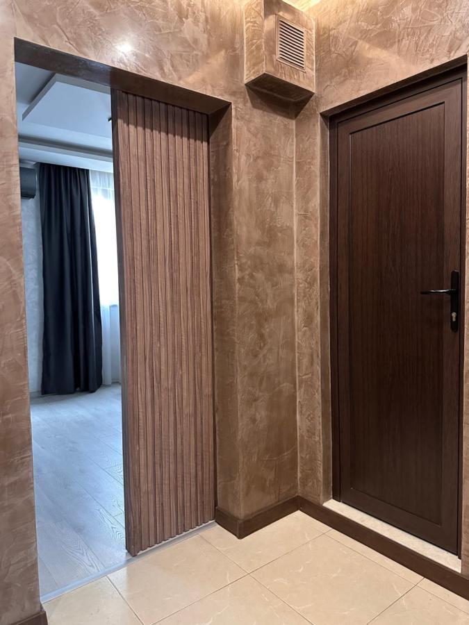 Елегантен Двустаен Апартамент Four Seasons Burgas Stad Buitenkant foto
