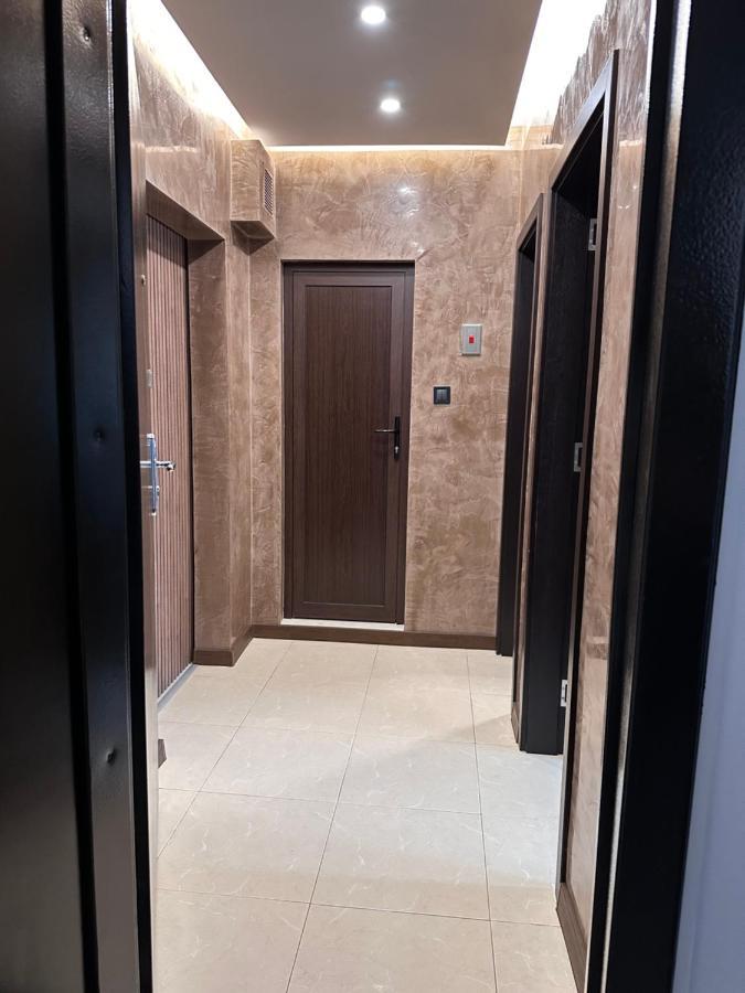 Елегантен Двустаен Апартамент Four Seasons Burgas Stad Buitenkant foto