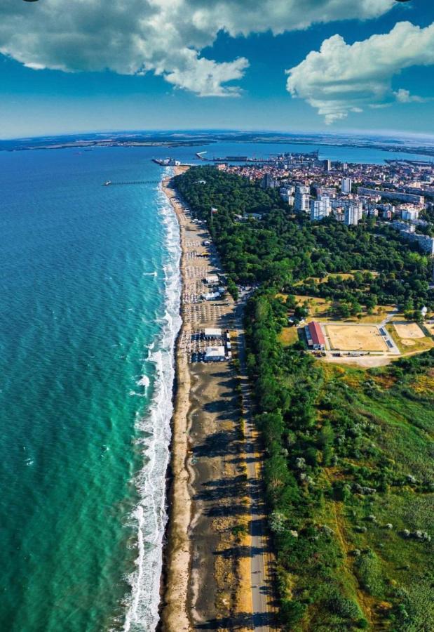 Елегантен Двустаен Апартамент Four Seasons Burgas Stad Buitenkant foto