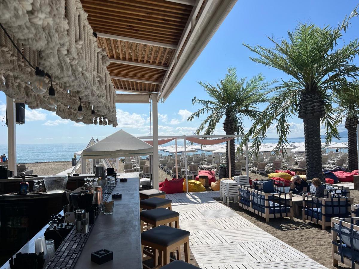 Елегантен Двустаен Апартамент Four Seasons Burgas Stad Buitenkant foto